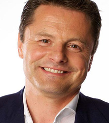 Chris Hollins | NMP Live