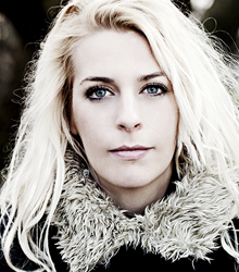 Sara Pascoe | NMP Live